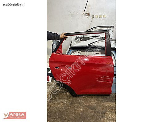 HYUNDAİ TUCSON ÇIKMA SAĞ ARKA KAPI