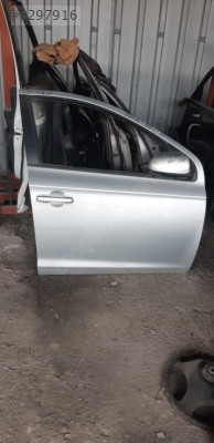 HYUNDAİ İ20 SAĞ ÖN KAPI ORJİNAL ÇIKMA DOLU