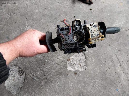 Renault megane 1 sinyal kolu