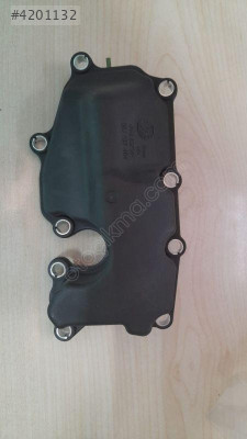 AUDI A5 2009 2015 BLOK HAVALANDIRMA KAPAĞI SIFIR 06J103464