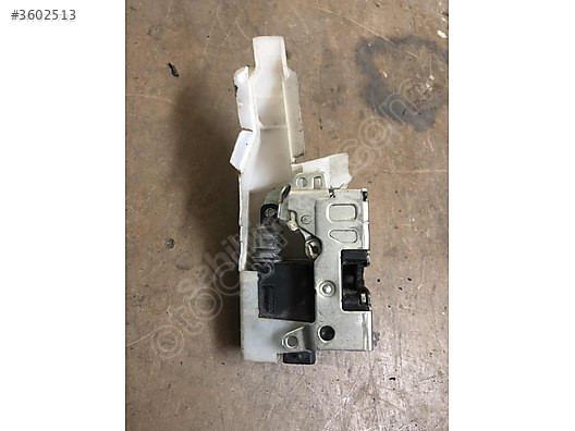 RENAULT SEMBOL KAPI KİLİDi