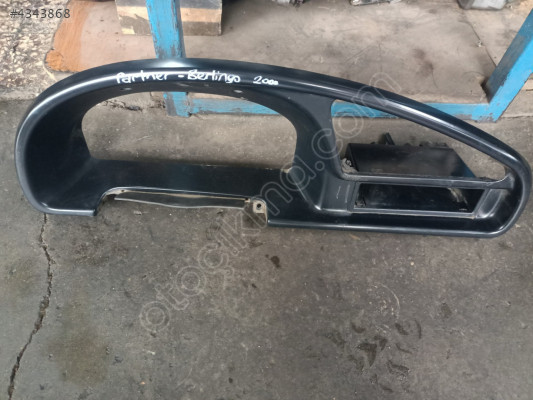 PEUGEOT PARTNER 2000 GÖSTERGE PANELİ ÇERÇEVESİ