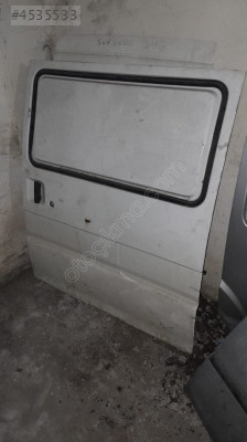 Mazda E2200 sol sürgülü kapı