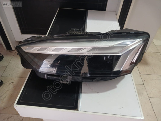 AUDİ A5 SOL ÖN FAR 22-24