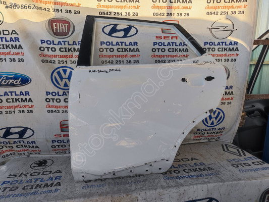 Kia stonic sol arka kapı