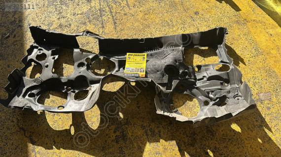 MERCEDES 205 2002 GÖĞÜS İÇ DÖŞEME İZALASYONU A2056821902