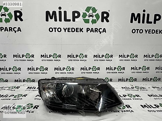 SKODA OCTAVİA 2012/2016 ORJİNAL SAĞ FAR XENON 5e1941016b