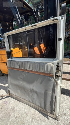 VOLKSWAGEN TRANSPORTER T4 SAĞ SÜRGÜLÜ KAPI ÇIKMA