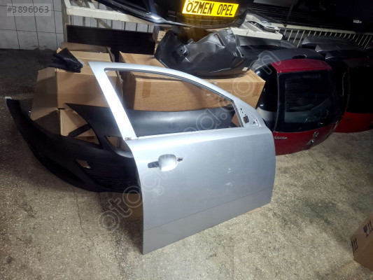 ÖZMEN OPEL ASTRA H SAĞ ÖN KAPI KARE SOKET