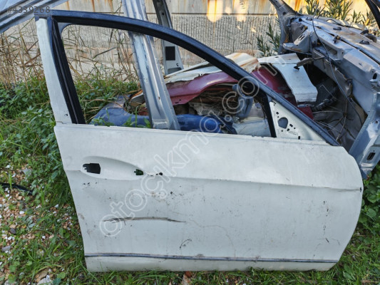 2010 MERCEDES E350 W212 KASA SEDAN SAĞ ÖN KAPI