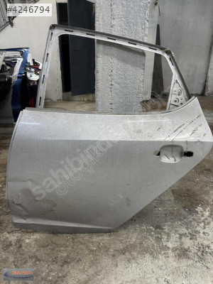 SEAT İBİZA SOL ARKA KAPI ORİJİNAL ÇIKMA 2009-2016