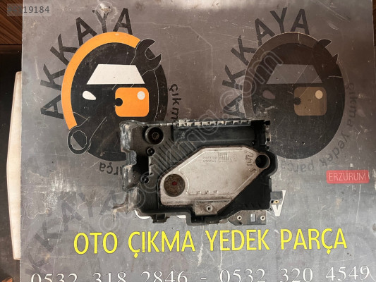 648947355R Captur 2 Akü Alt Tablası Orjinal Çıkma