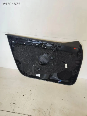 8V4867106 ORJİNAL KAPI KARTONU SAĞ ÖN AUDI A3 20132020