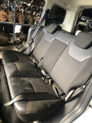 FORD COURİER ARKA KOLTUK OTO FEDAİ