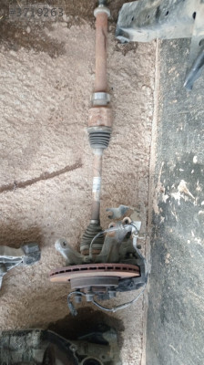 Renault Clio4 sağ ön taşıyıcı aks komple