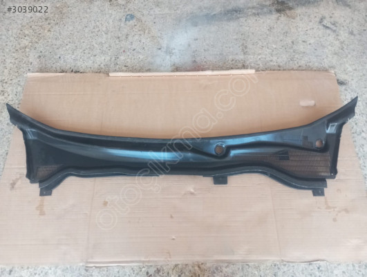 Peugeot Bipper ön cam ızgarası