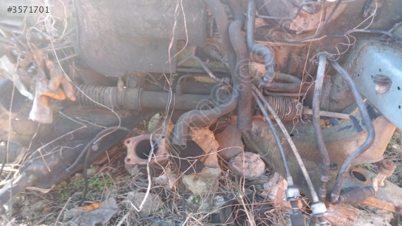 Mitsubishi karizma motor traversi dolu yedek parça