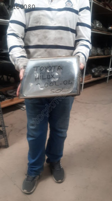 2002-2004 Toyota hilux  sol ön far çıkma