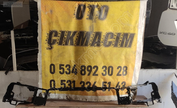 VOLVO V40 13-19 ÖN PANEL 31416490