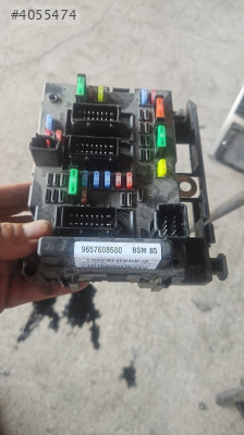 307 benzinli motor içi sigorta kutusu