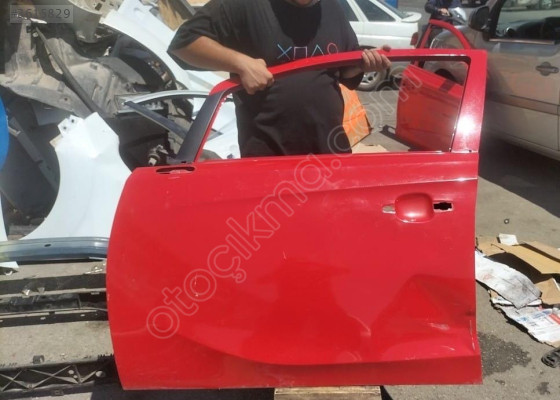 OPEL CORSA E KIRMIZI SOL ÖN KAPI ORJINAL