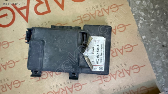 POLO AKÜ ÜST KAPAĞI 6X0937555A