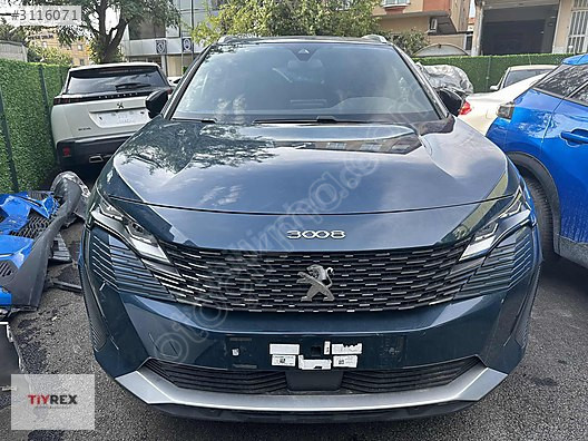 Peugeot 3008 Sağ Ön Far Sökme Parça 23-24