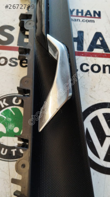 5E3837222B Skoda Octavia ön sağ kapı iç açma kolu çerçevesi