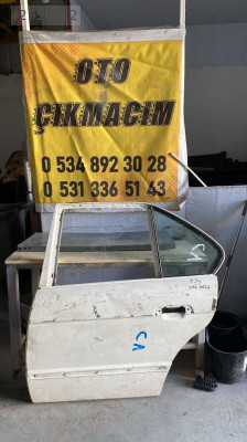 Bmw E34 sağ arka kapı