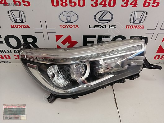 TOYOTA HİLUX SAĞ LEDLİ FAR ÇIKMA ORJİNAL PARÇA 2016-2020