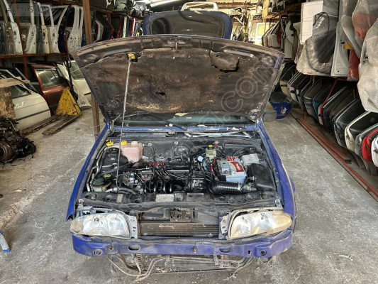 Ford Fiesta flair sağ ön kapı