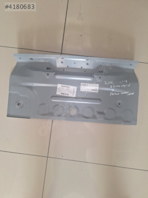 2012 2018 skoda rapid arka bagaj paneli