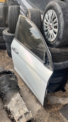 FİAT EGEA SAĞ ÖN KAPI