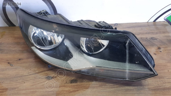 VOLKSWAGEN TİGUAN 2013-2015 ÇIKMA SAĞ FAR