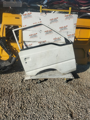 Mıtsubıshı L300 çıkma sağ ön kapı 1990-2010