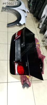 HONDA CİVİC BAGAJ KAPAĞI