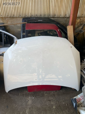 Opel Corsa c ön kaput