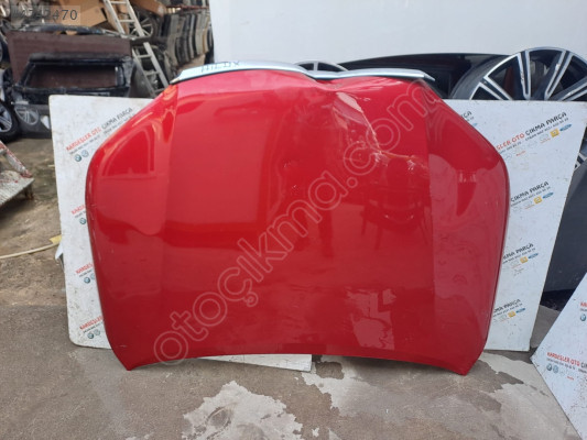 Toyota Helux motor kaputu (az hasarlı) kırmızı