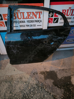 Renault Megane 4 sol arka kapı