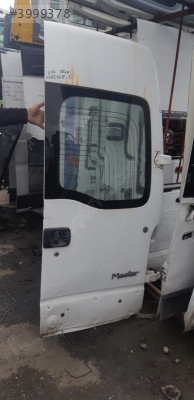 RENAULT MASTER 2 SAĞ ARKA BAGAJ KAPAĞI  ÇIKMA ORJİNAL