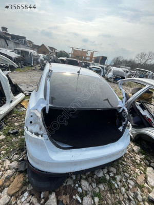 FORD FOCUS3 ARKA CAM ORJİNAL OTO FEDAİ