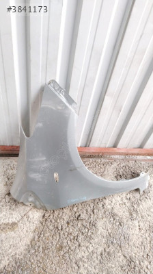 TOYOTRA YARİS SAĞ ÖN ÇAMURLUK ÇIKMA