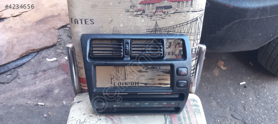 Toyota corolla torpido orta konsol