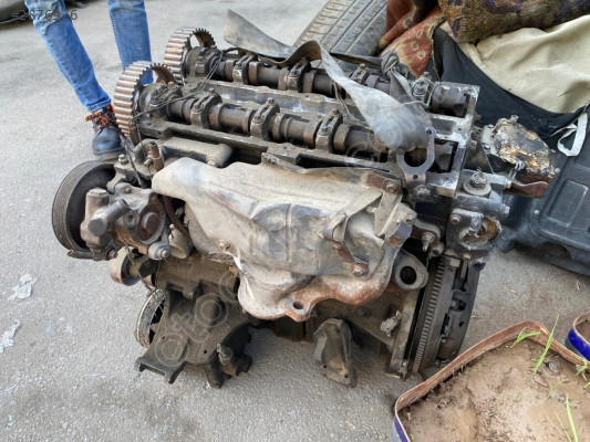 FORD ESCORT MOTOR KOMPLE ORJİNAL ÇIKMA TEMİZ ÜRÜN 95-00 MODEL