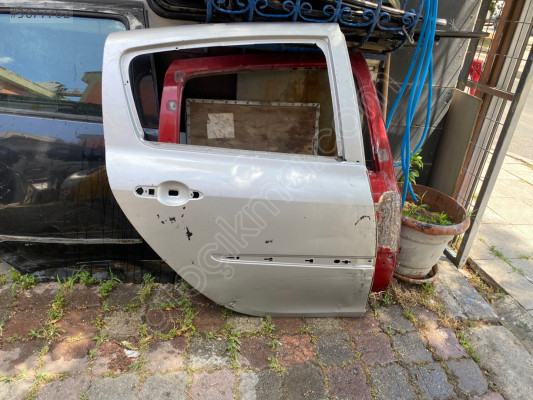 renault clio üç çıkma sağ arka kapı
