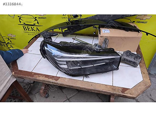 OPEL CORSA F SAĞ FAR ÇIKMA ORJİNAL YEDEK PARÇA