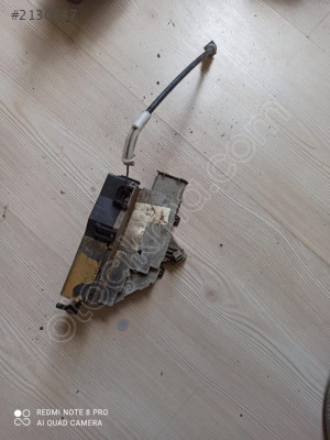 Peugeot 407 sol arka kapı kilidi