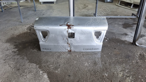 Seat cordoba 2004 model arka bagaj kapagi