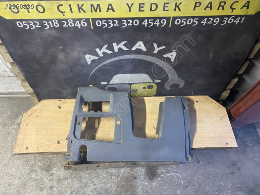 Kangoo 3 Göğüs Alt Sigorta Kapağı Çıkma Orjinal