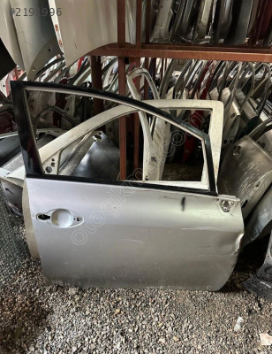 TOYOTA AVENSİS SAĞ ÖN KAPI ORJİNAL EYÜPCAN OTO